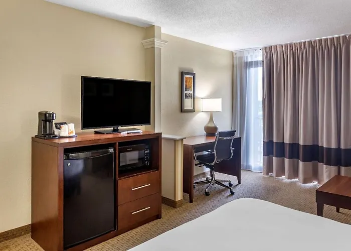Comfort Inn&Suites near Danville Mall
