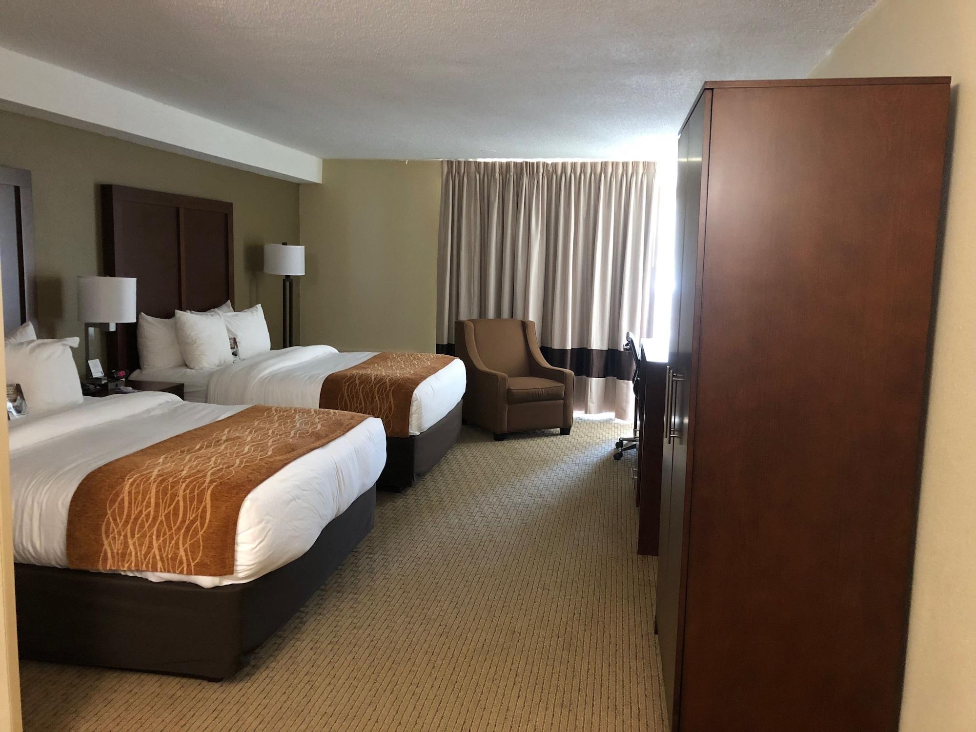 Hotel Comfort Inn&suites Near Mall 3*