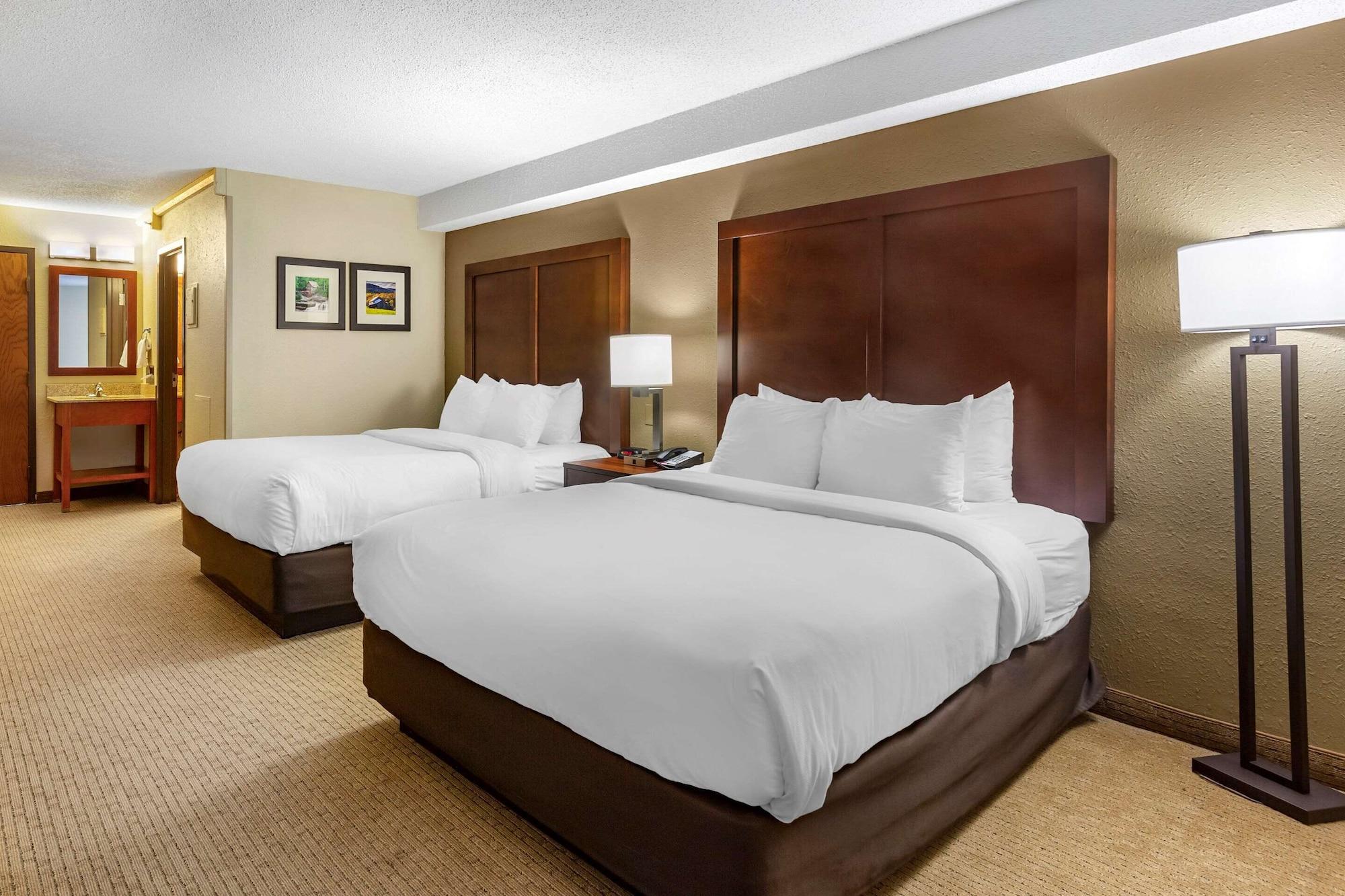 Comfort Inn&suites Near Mall Hotel 3*