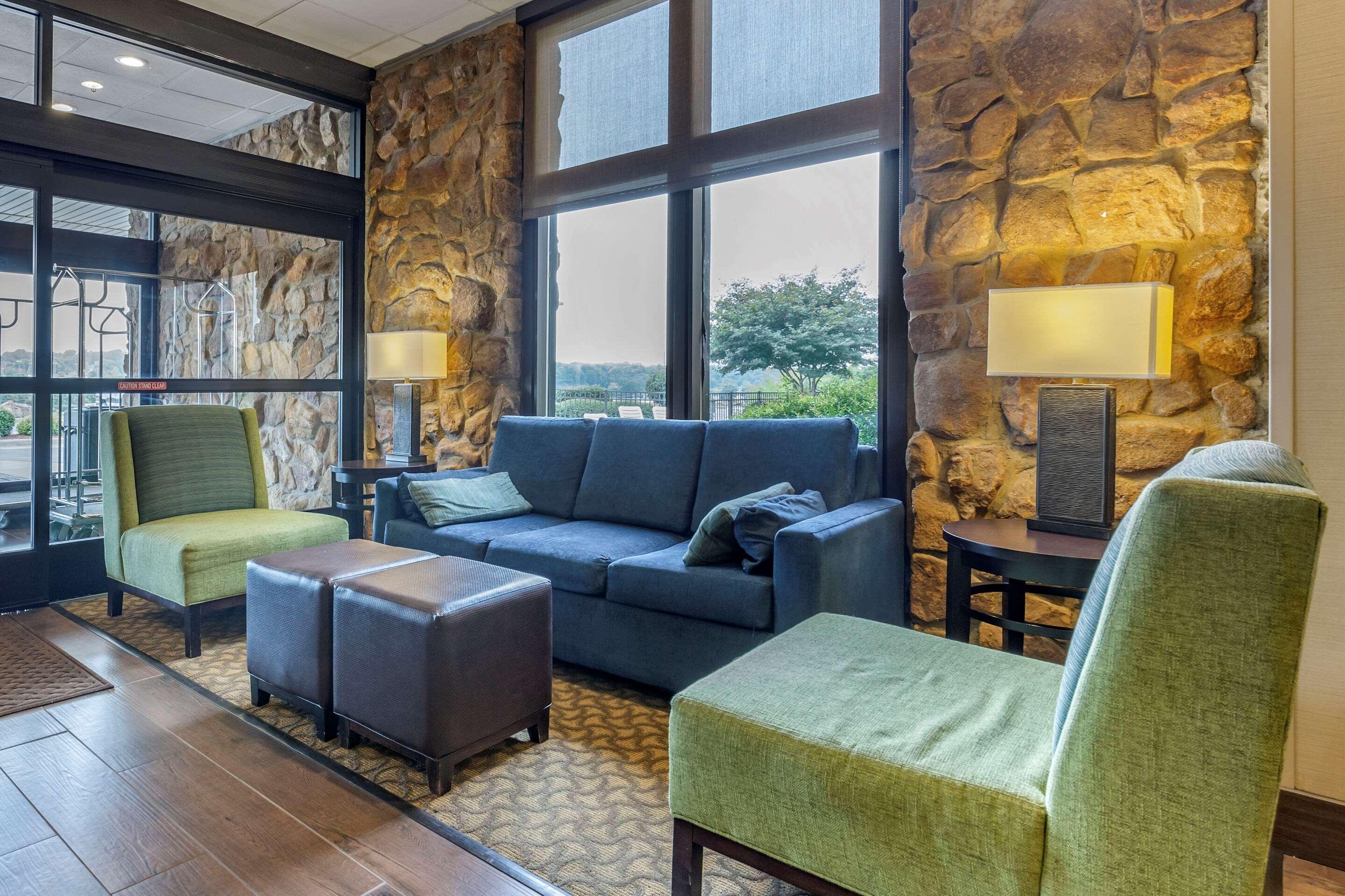 Comfort Inn&suites Near Mall 3* Danville