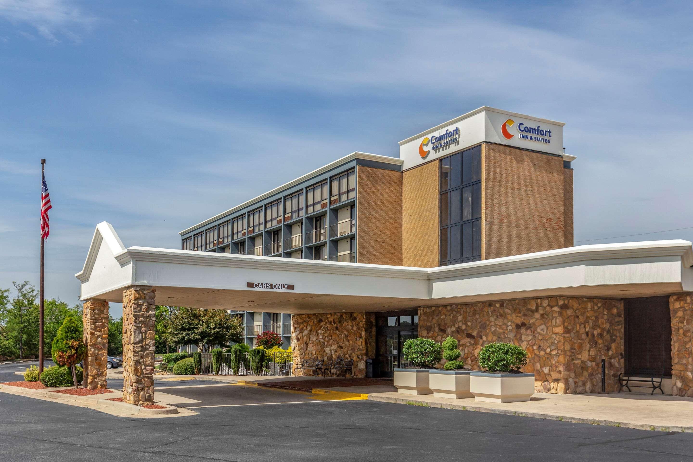 Hotel Comfort Inn&suites Near Mall 3*