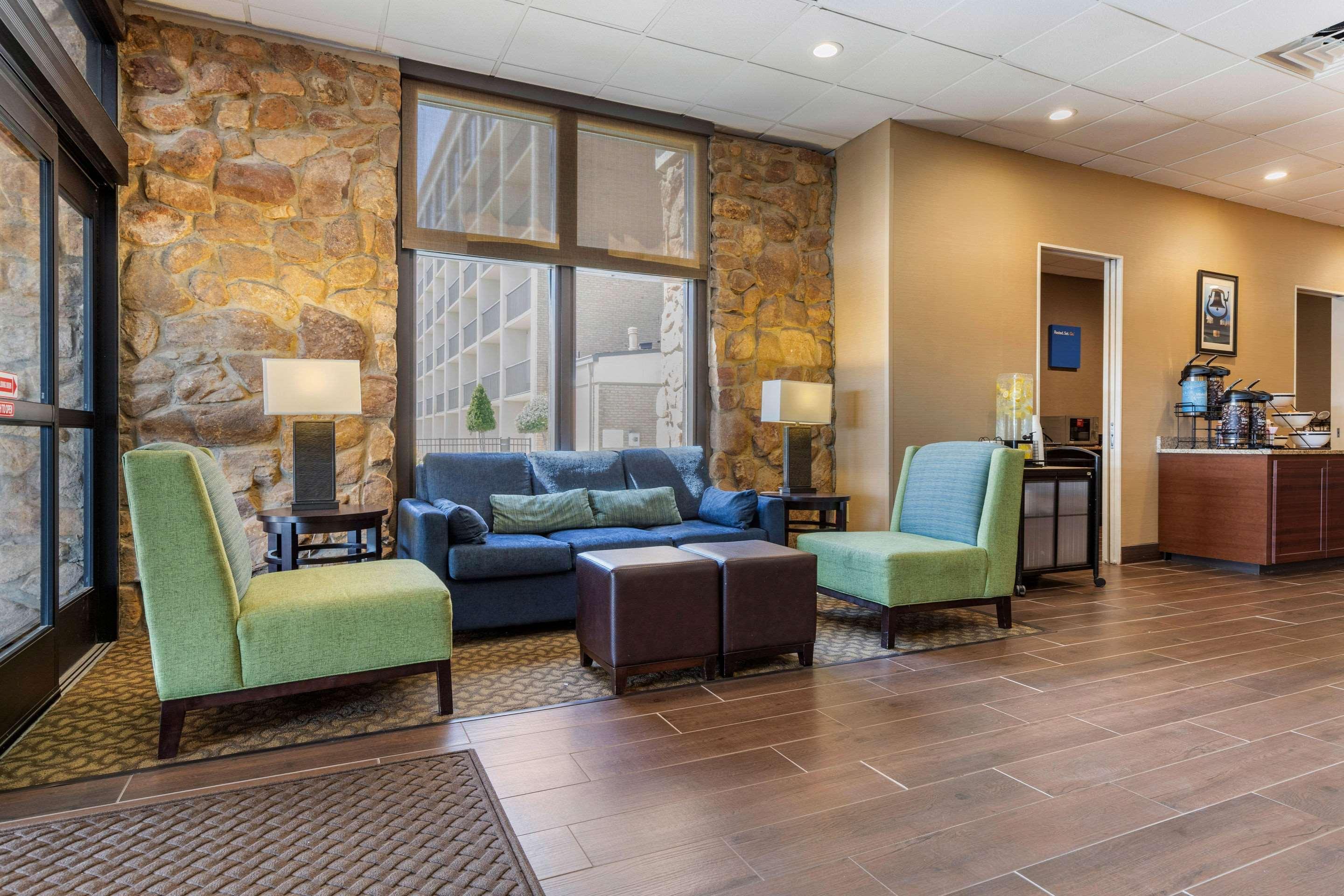 Comfort Inn&suites Near Mall Danville