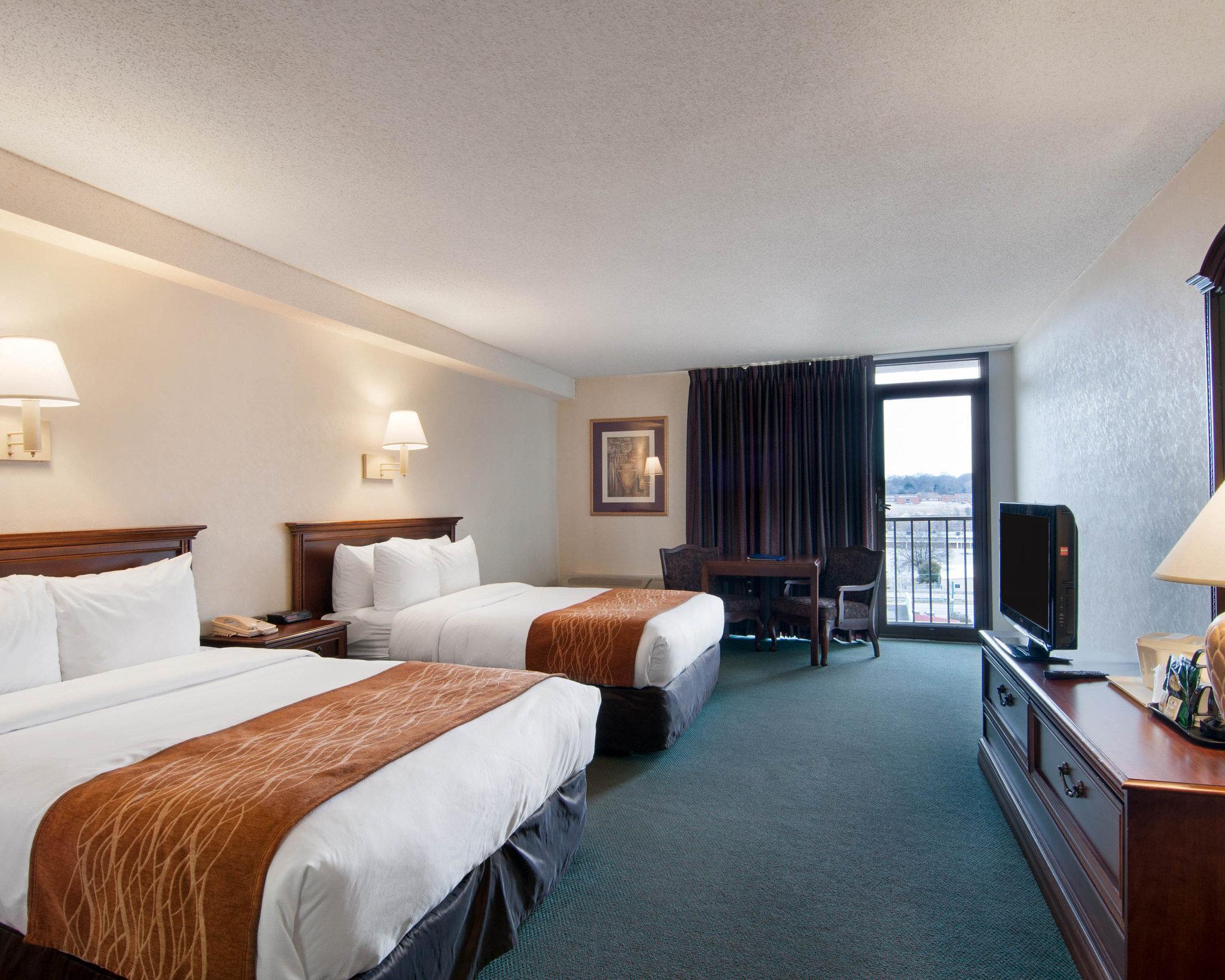 Comfort Inn&suites Near Mall Danville