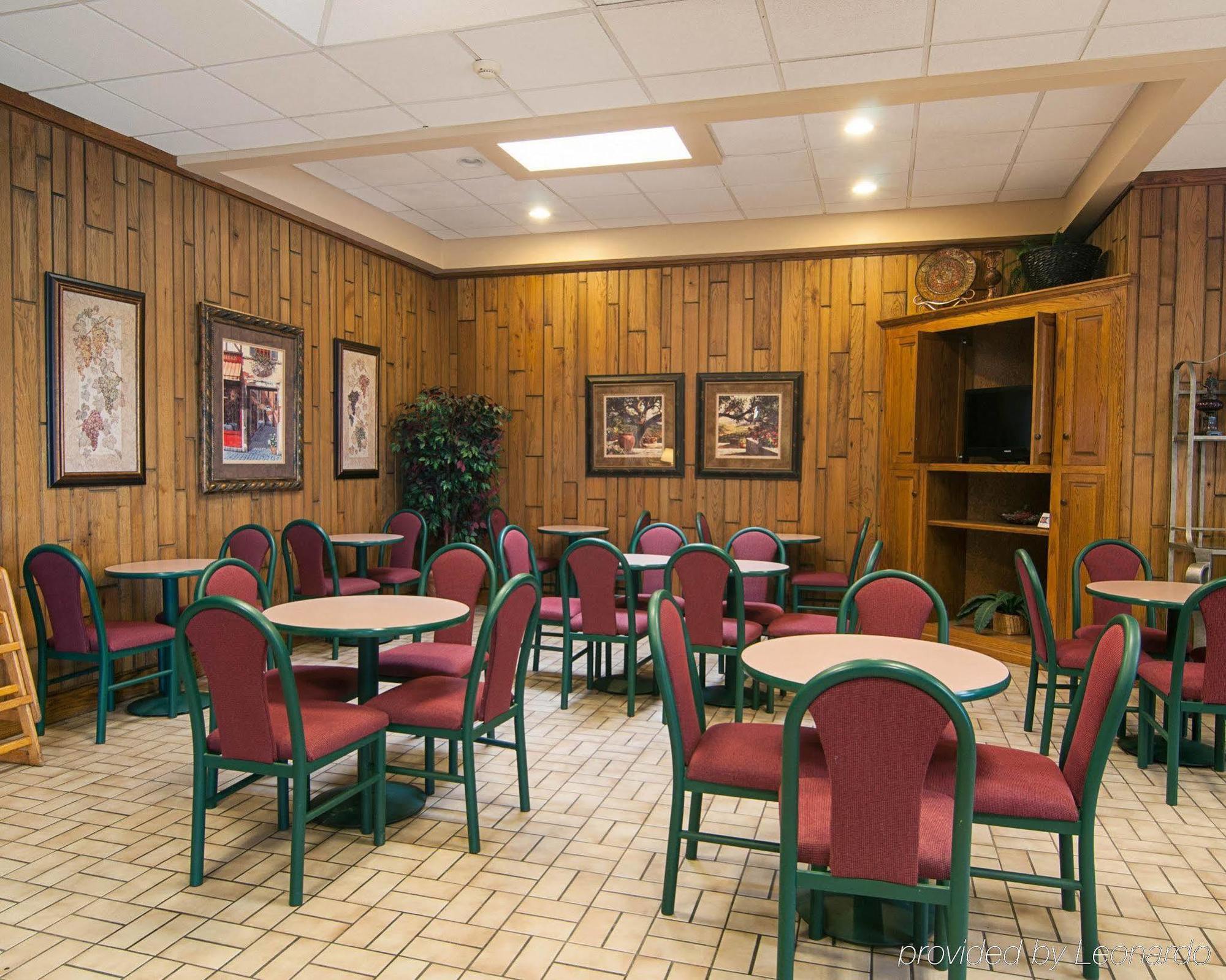 Comfort Inn&suites Near Mall Hotel Danville