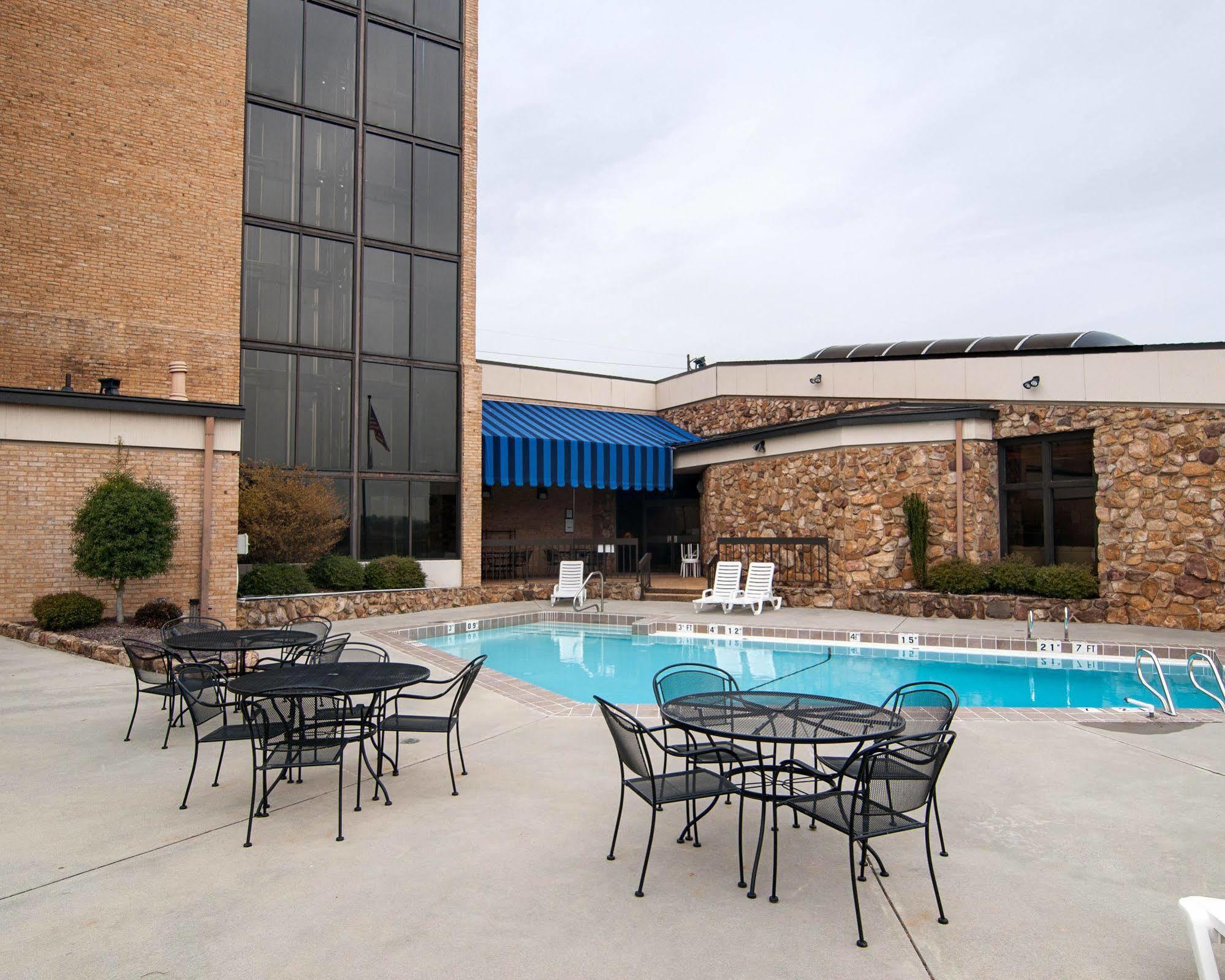 Hotel Comfort Inn&suites Near Mall